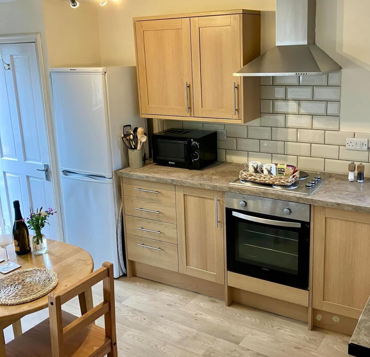 Farmhouse Apartment Saint Ishmaels  Εξωτερικό φωτογραφία